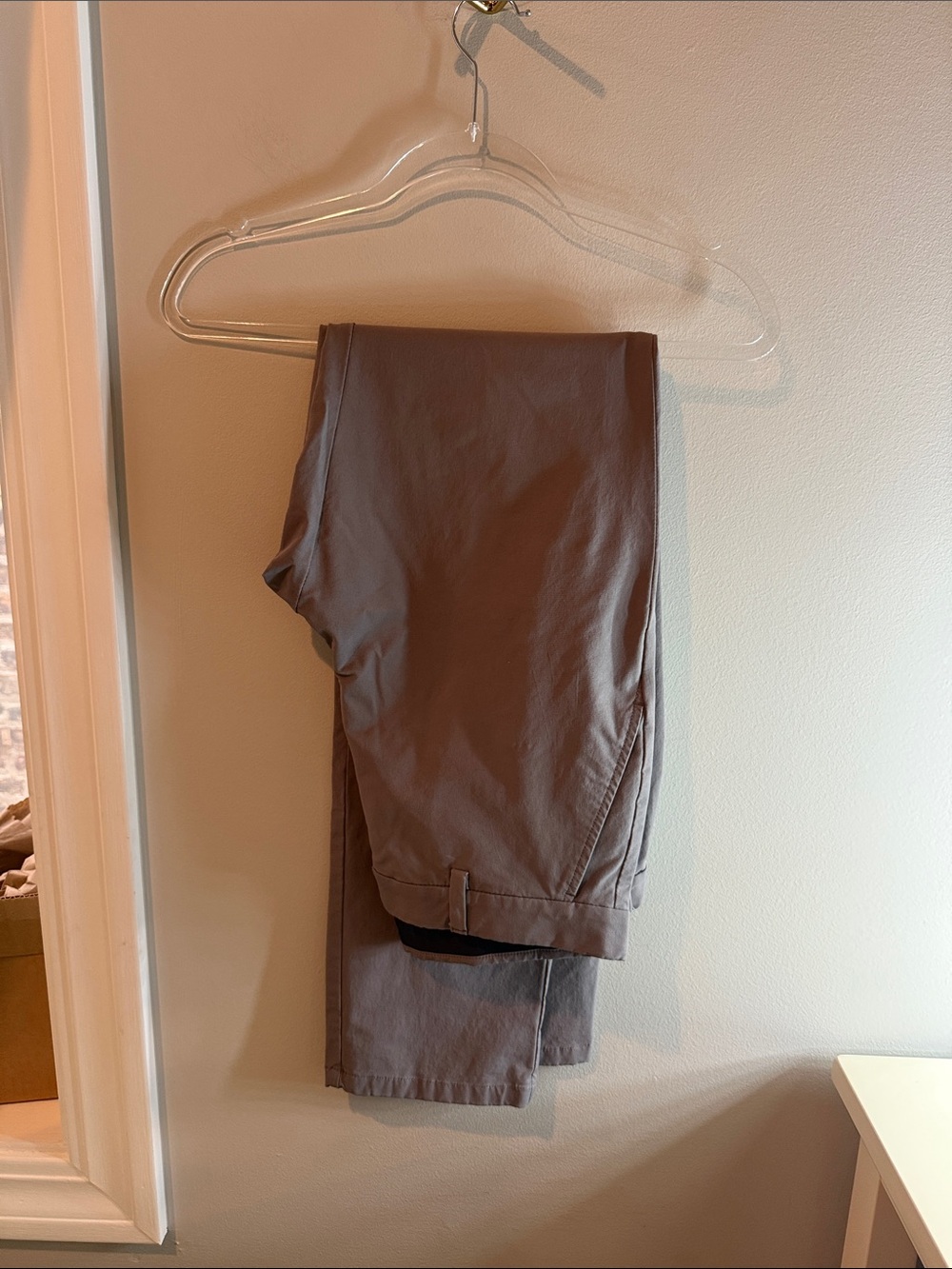 Vineyard Vines Men's Chinos in Taupe Brown